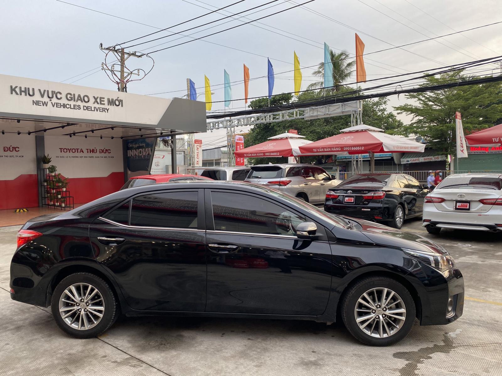 Toyota Corolla altis 1.8G 2016 - Bán ô tô Toyota Corolla Altis 1.8G đời 2016, màu đen