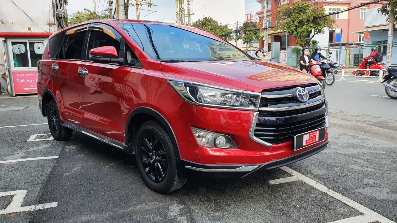 Toyota Innova 2.0 2018 - Innova Venturer 2018 chất xe đẹp. Cam kết đầy đủ, bảo hành chính hãng