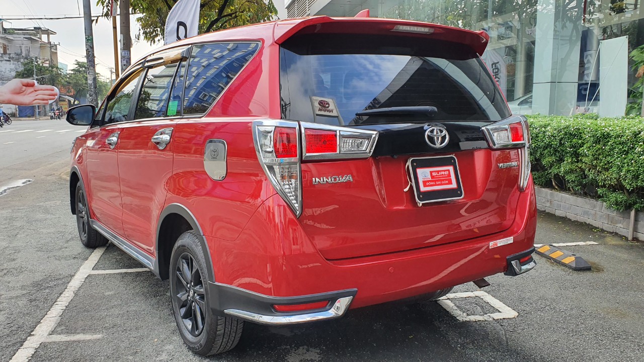 Toyota Innova 2.0 2018 - Innova Venturer 2018 chất xe đẹp. Cam kết đầy đủ, bảo hành chính hãng