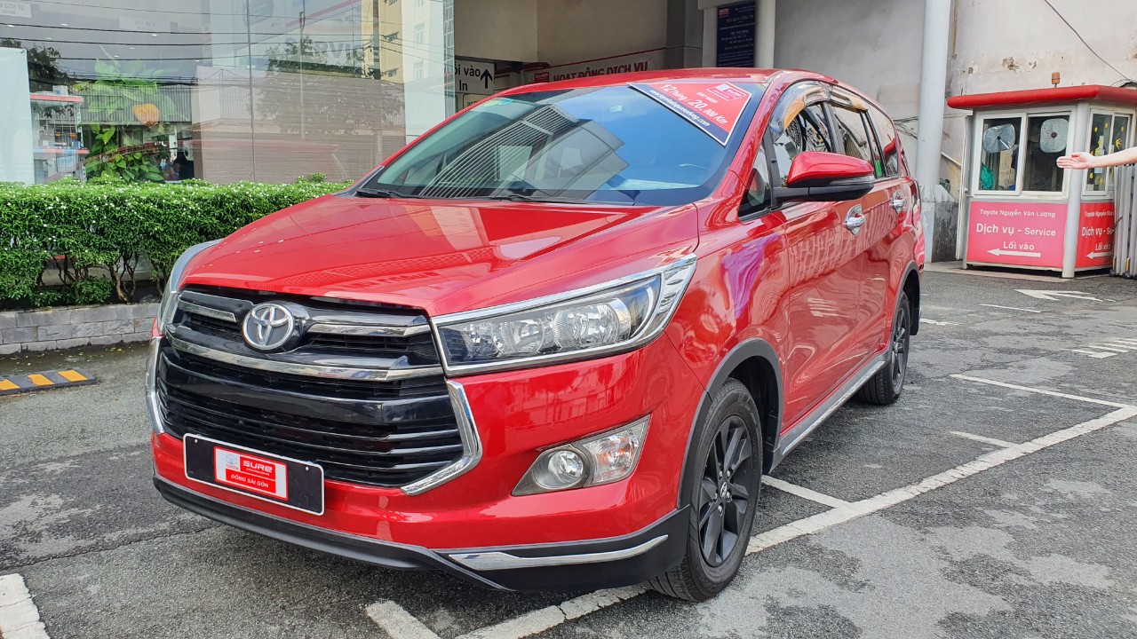 Toyota Innova 2.0 2018 - Innova Venturer 2018 chất xe đẹp. Cam kết đầy đủ, bảo hành chính hãng