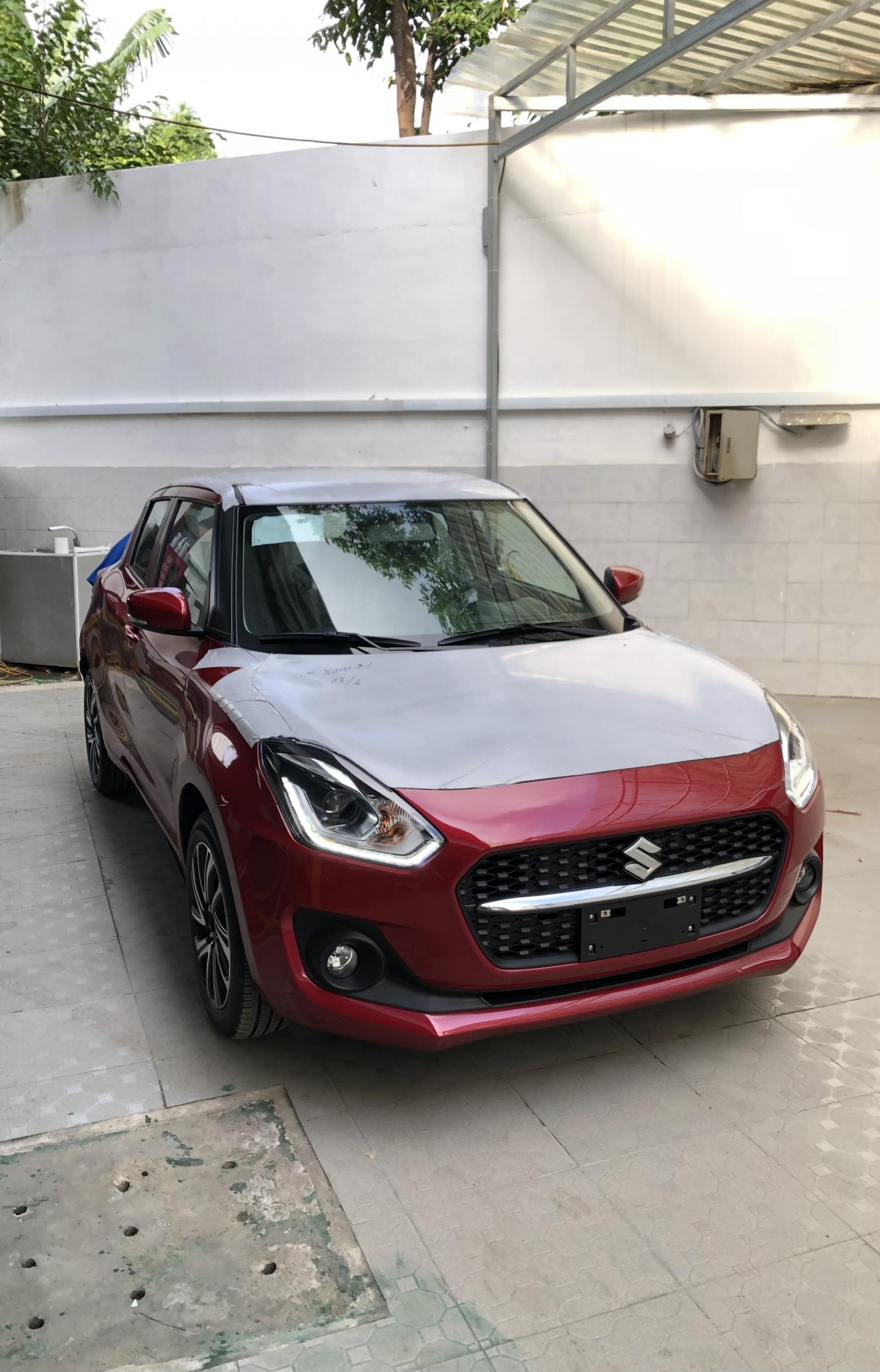 Suzuki Swift GLX 2021 - Bán xe Suzuki Swift GLX đời 2021, màu trắng, xe nhập