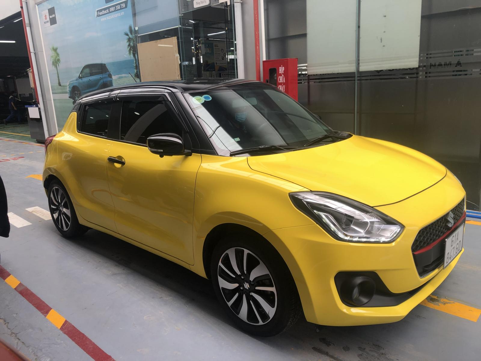 Suzuki Swift GLX 2021 - Bán xe Suzuki Swift GLX đời 2021, màu trắng, xe nhập