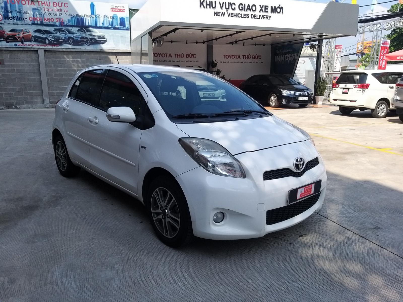 Toyota Yaris 1.5 2012 - Xe Toyota Yaris 1.5 đời 2012, màu trắng, xe nhập, 350 triệu