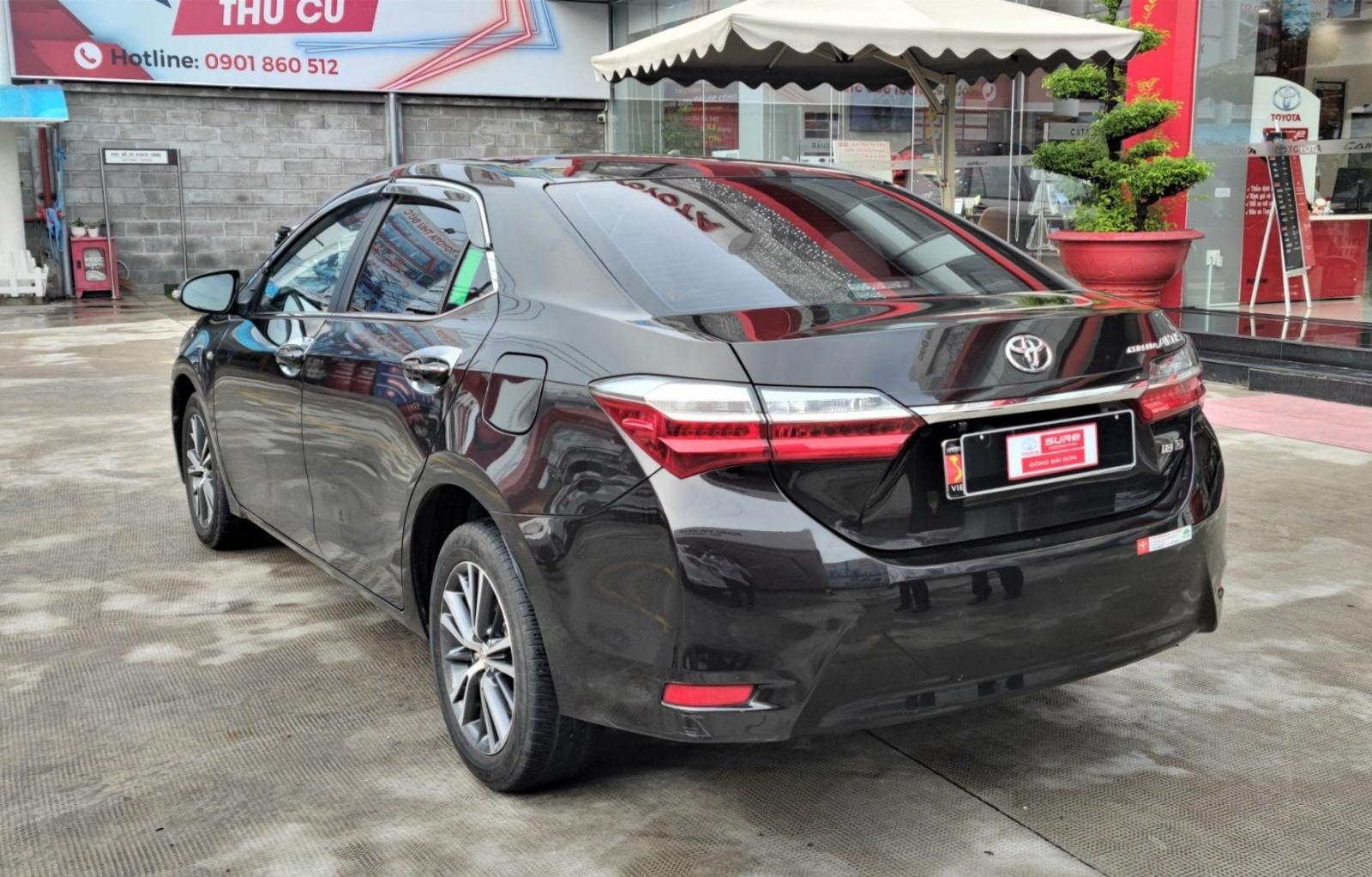 Toyota Corolla altis 1.8G 2019 - Bán Toyota Corolla altis 1.8G đời 2019, màu nâu