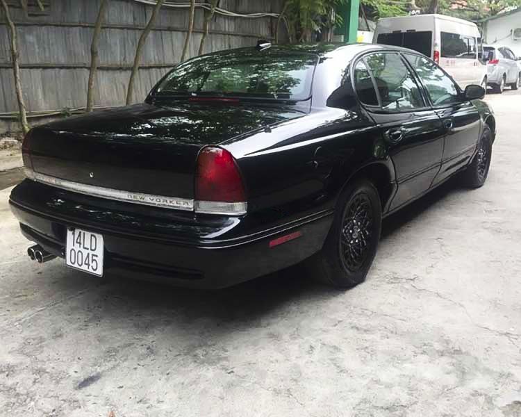 Chrysler New Yorker   3.5   1995 - Cần bán lại xe Chrysler New Yorker 3.5 1995, màu đen, nhập khẩu còn mới