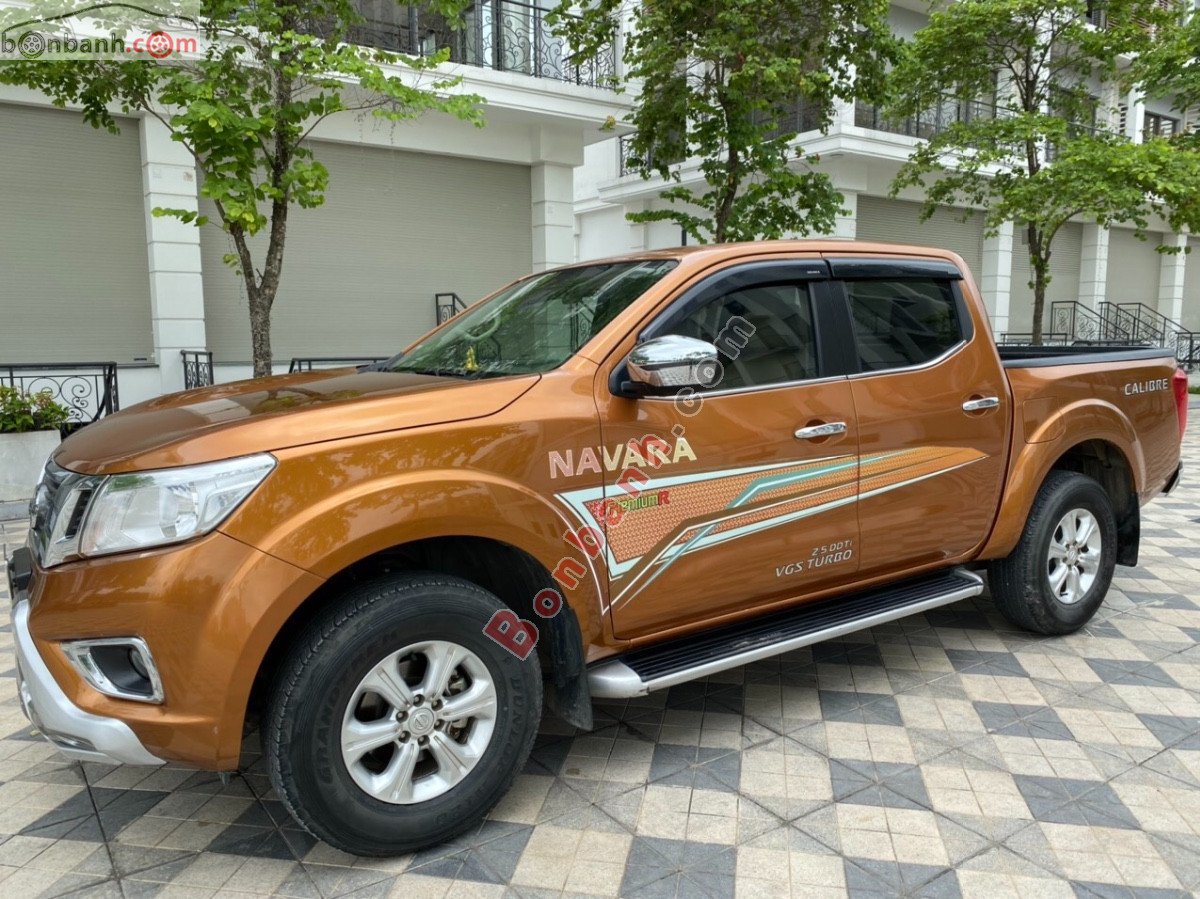 Nissan Navara 2020 - Bán Nissan Navara sản xuất năm 2020, màu vàng, nhập khẩu  