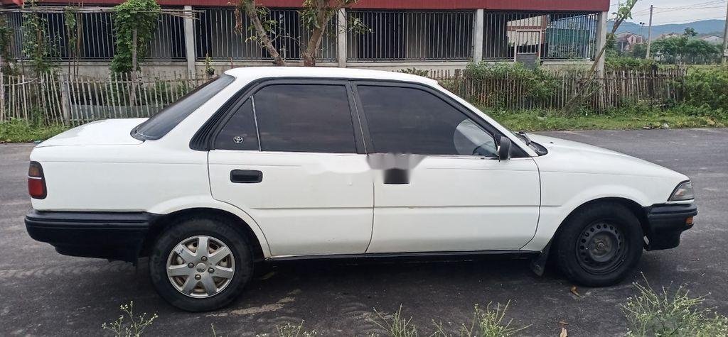 Toyota Corolla 1991 - Bán xe Toyota Corolla sản xuất năm 1991, màu trắng, nhập khẩu xe gia đình, giá chỉ 45 triệu