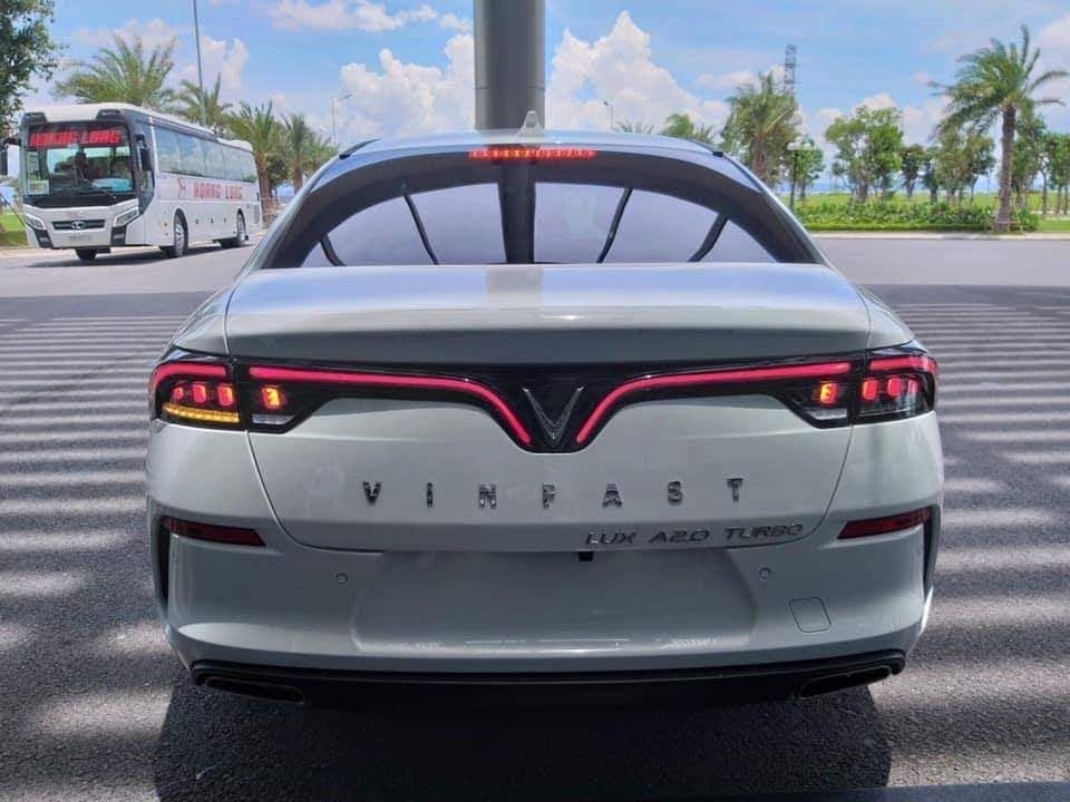 VinFast LUX A2.0 2021 - Ưu đãi tới 400tr - Sẵn xe giao ngay, hỗ trợ bank 80% lãi 0%