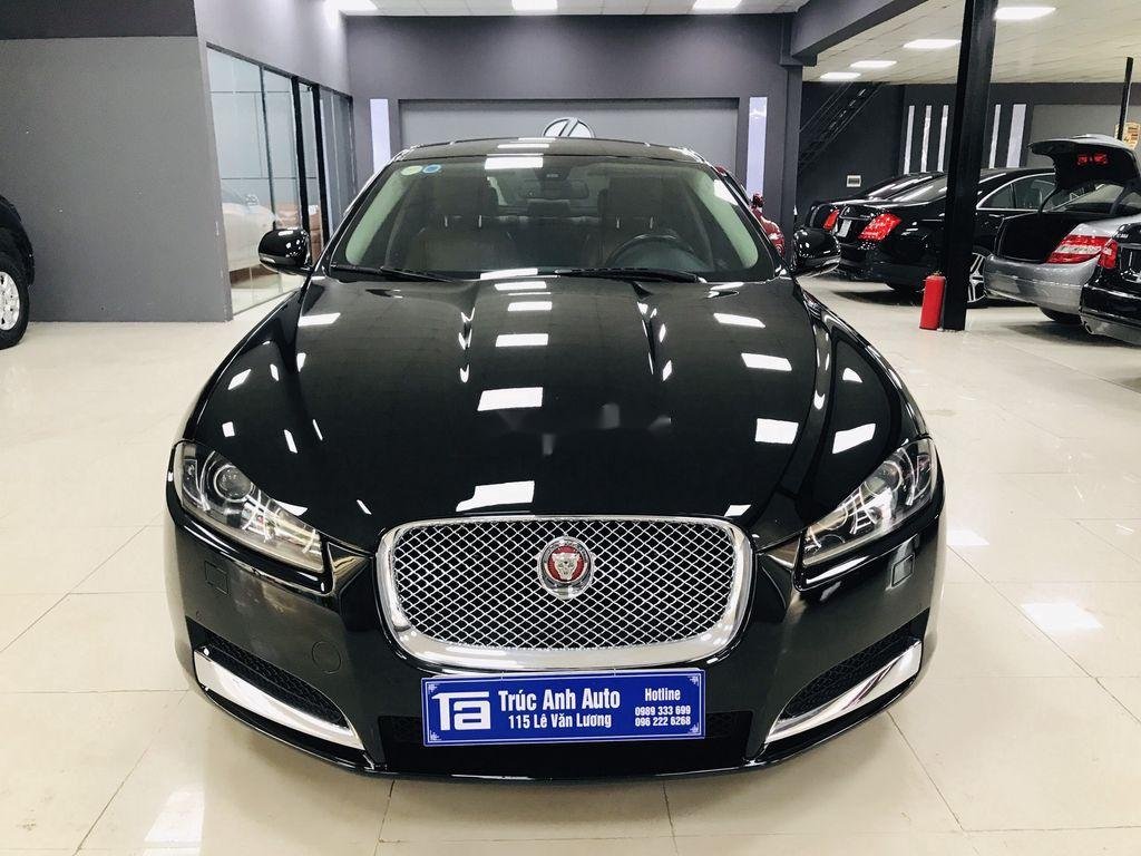 Jaguar XF     2015 - Cần bán gấp Jaguar XF sản xuất 2015, màu đen, nhập khẩu còn mới