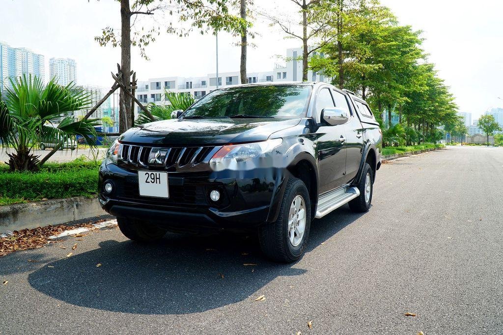 Mitsubishi Triton  GLX 2017 - Bán ô tô Mitsubishi Triton GLX năm 2017, màu đen, nhập khẩu xe gia đình, giá 445tr