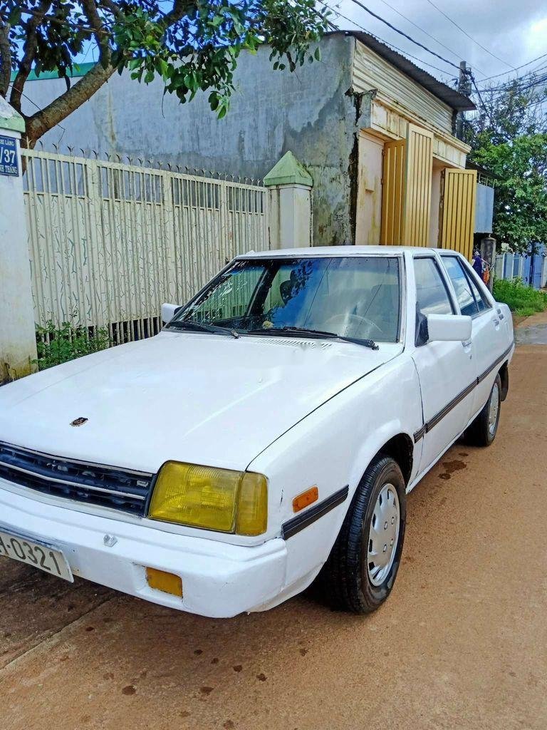 Mitsubishi Galant 1986 - Cần bán xe Mitsubishi Galant năm sản xuất 1986, màu trắng, nhập khẩu nguyên chiếc