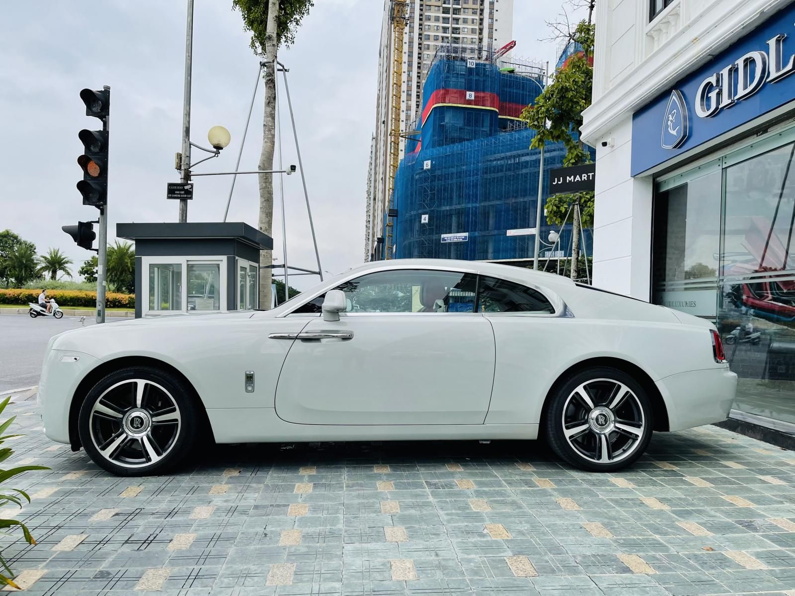 Rolls-Royce Wraith 2014 - Rolls-Royce Wraith năm sản xuất 2014 đăng ký lần đầu 2018 bank 70% bản đặc biệt