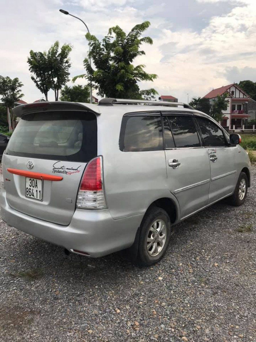 Toyota Innova   MT 2008 - Cần bán Toyota Innova MT đời 2008, màu bạc