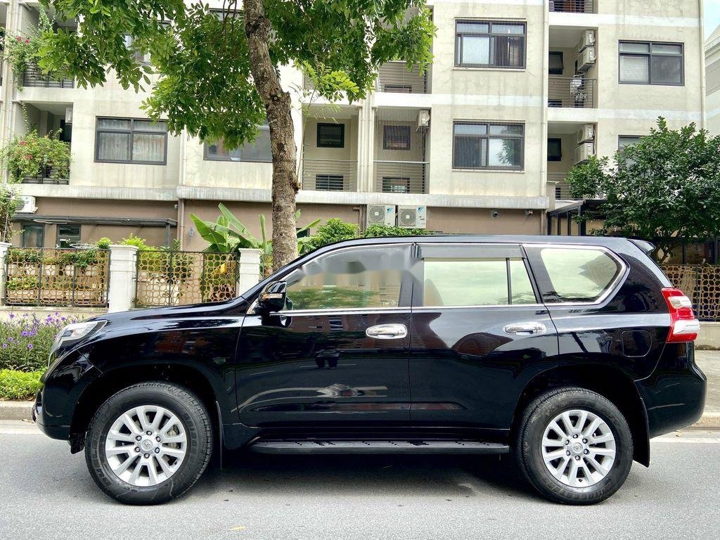 Toyota Prado    2016 - Bán xe Toyota Prado năm sản xuất 2016, màu đen, nhập khẩu 