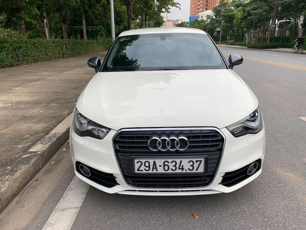 Audi A1 2011 - Bán Audi A1 sản xuất năm 2011, màu trắng, xe nhập, giá tốt