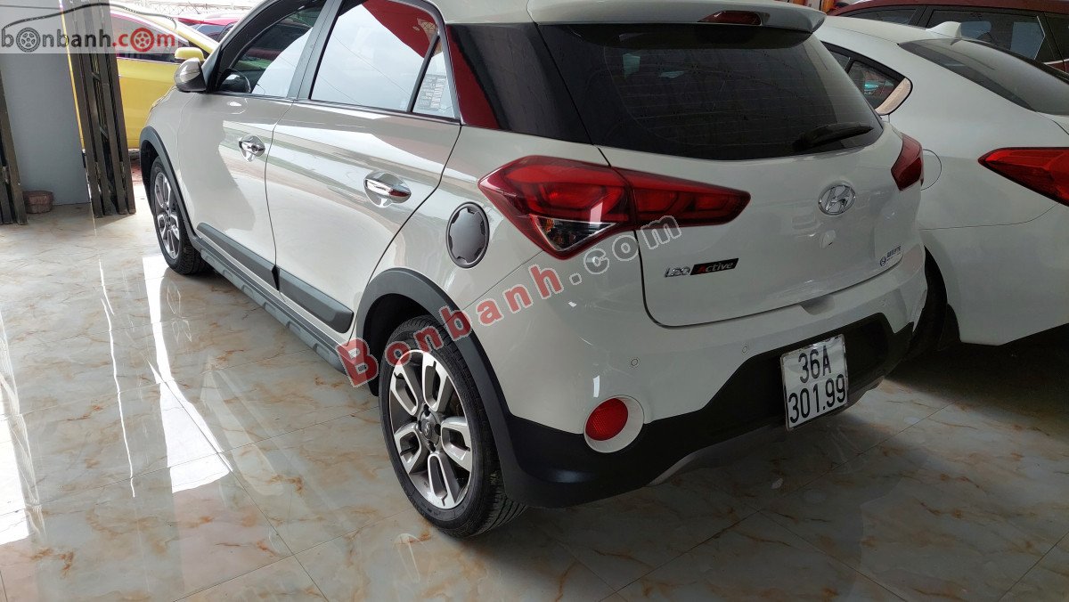 Hyundai i20 Active 1.4 AT  2015 - Bán xe Hyundai i20 Active 1.4 AT đời 2015, màu trắng, nhập khẩu nguyên chiếc, giá 445tr