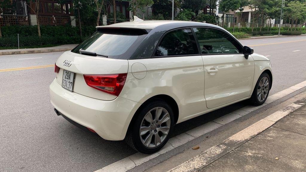 Audi A1 2011 - Bán Audi A1 sản xuất năm 2011, màu trắng, xe nhập, giá tốt