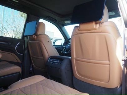 Cadillac Escalade ESV Platinum 2021 - Bán Cadillac Escalade ESV Platinum năm sản xuất 2021