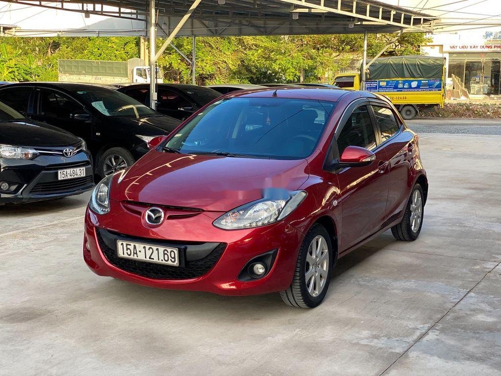 Mazda 2   2014 - Cần bán Mazda 2 sản xuất năm 2014, màu đỏ số tự động, 348 triệu