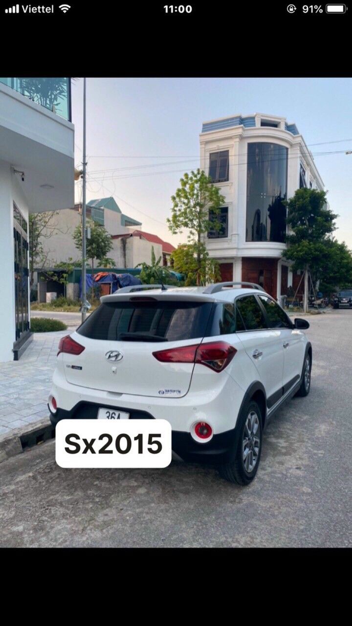 Hyundai i20 Active 2015 - Bán ô tô Hyundai i20 Active sản xuất 2015 đk 2016, xe gia đình mới 95%