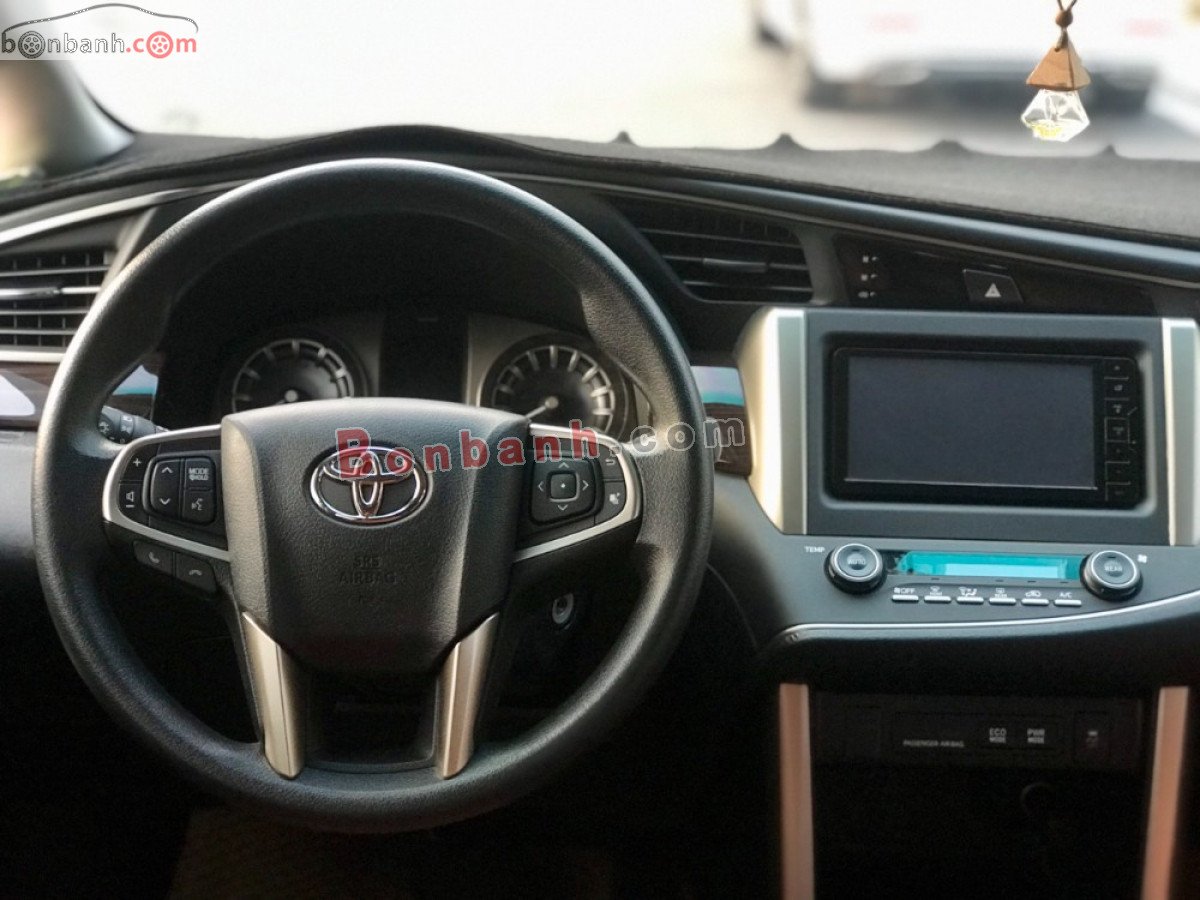 Toyota Innova   2.0G   2019 - Cần bán xe Toyota Innova 2.0G đời 2019, màu bạc xe gia đình