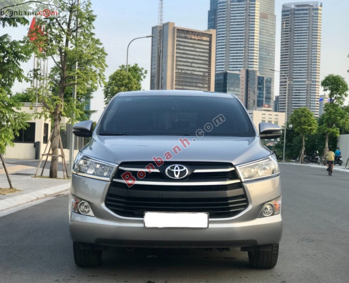 Toyota Innova   2.0G   2019 - Cần bán xe Toyota Innova 2.0G đời 2019, màu bạc xe gia đình