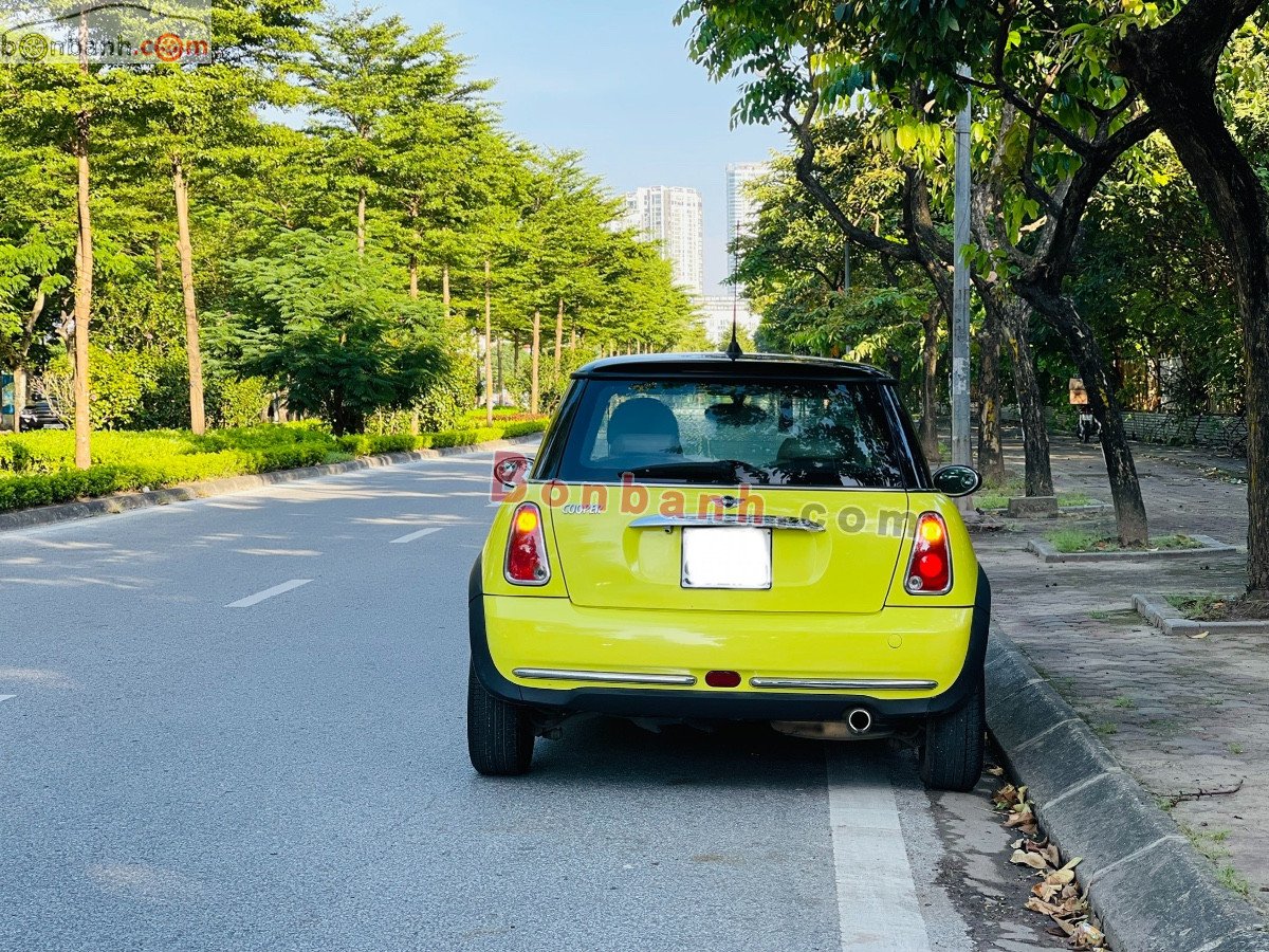 Mini Cooper 2006 - Cần bán xe Mini Cooper năm 2006, màu vàng, xe nhập