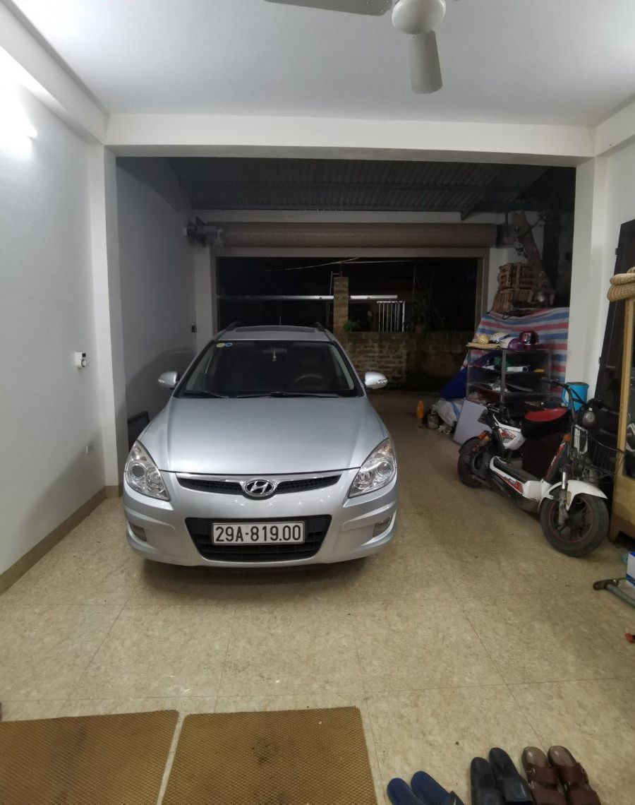 Hyundai i30     2009 - Bán ô tô Hyundai i30 năm sản xuất 2009, màu bạc, nhập khẩu  