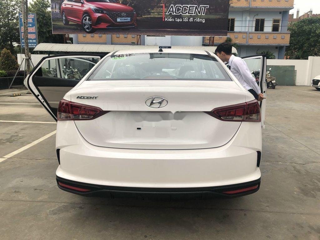 Hyundai Accent   2021 - Bán xe Hyundai Accent đời 2021, màu trắng, xe nhập