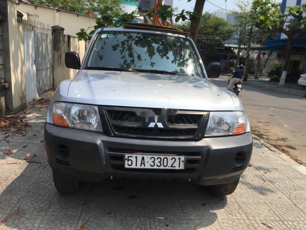 Mitsubishi Pajero 2006 - Bán ô tô Mitsubishi Pajero năm sản xuất 2006, màu bạc, xe nhập