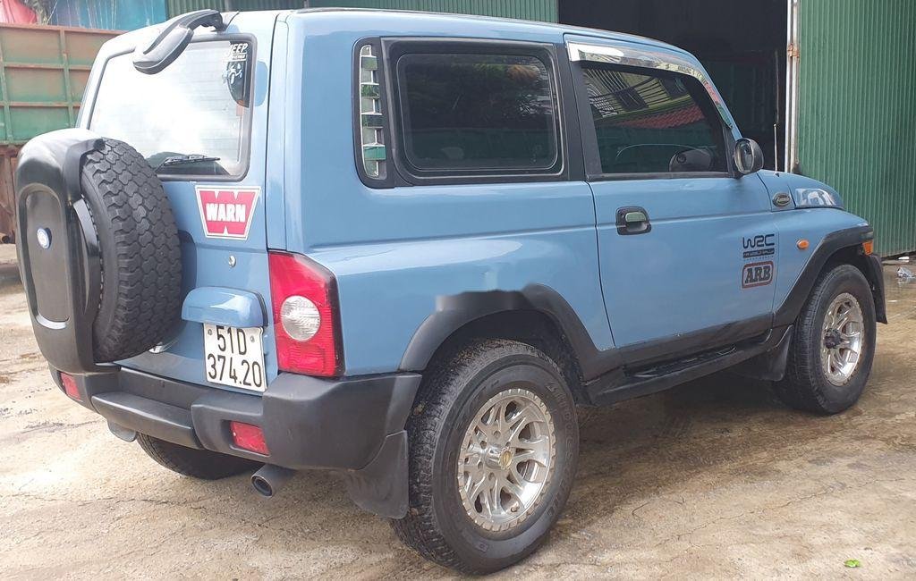 Ssangyong Korando 2005 - Cần bán xe Ssangyong Korando đời 2005, màu xanh lam, 235 triệu