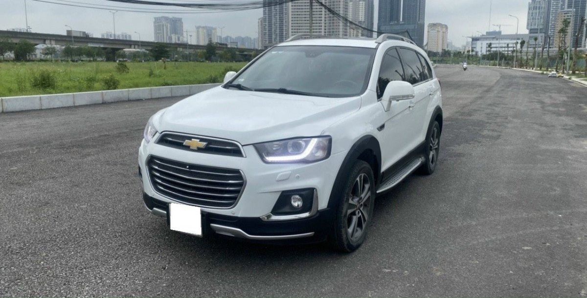 Chevrolet Captiva   2.4  2016 - Bán Chevrolet Captiva 2.4 năm sản xuất 2016, màu trắng 