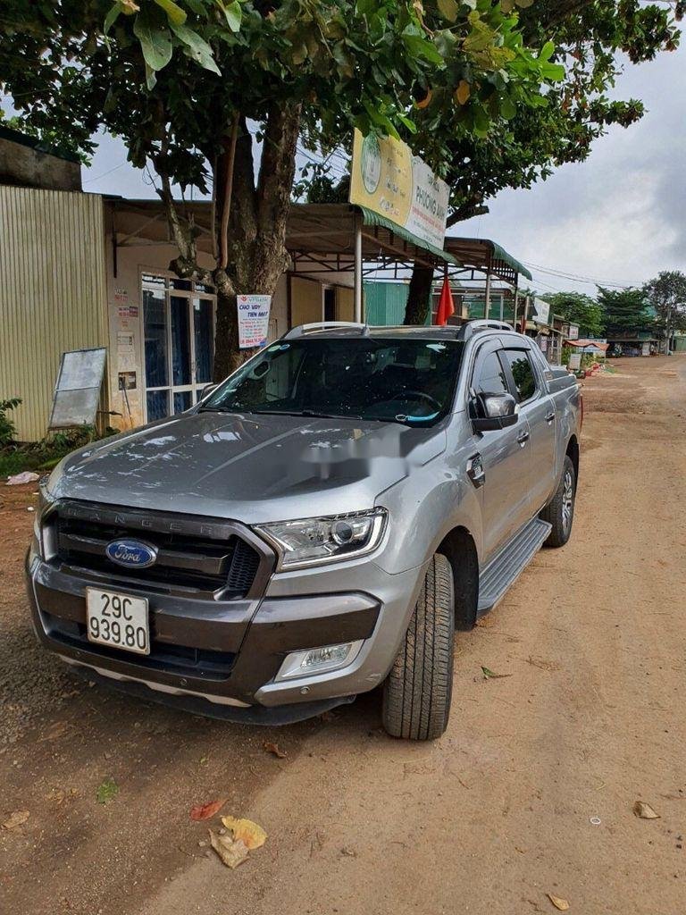 Ford Ranger   Wildtrak 3.2AT  2016 - Cần bán Ford Ranger Wildtrak 3.2AT đời 2016, màu ghi vàng