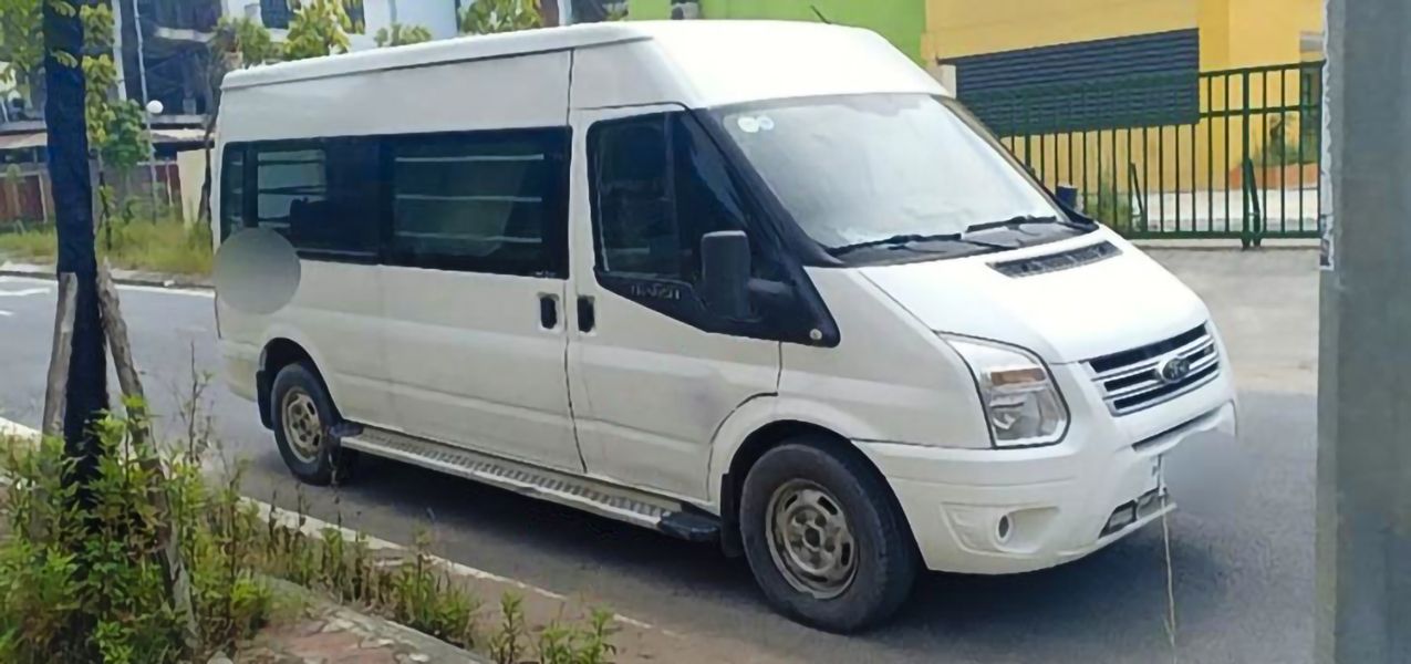 Ford Transit   Standard MID  2015 - Cần bán gấp Ford Transit Standard MID sản xuất 2015, màu trắng