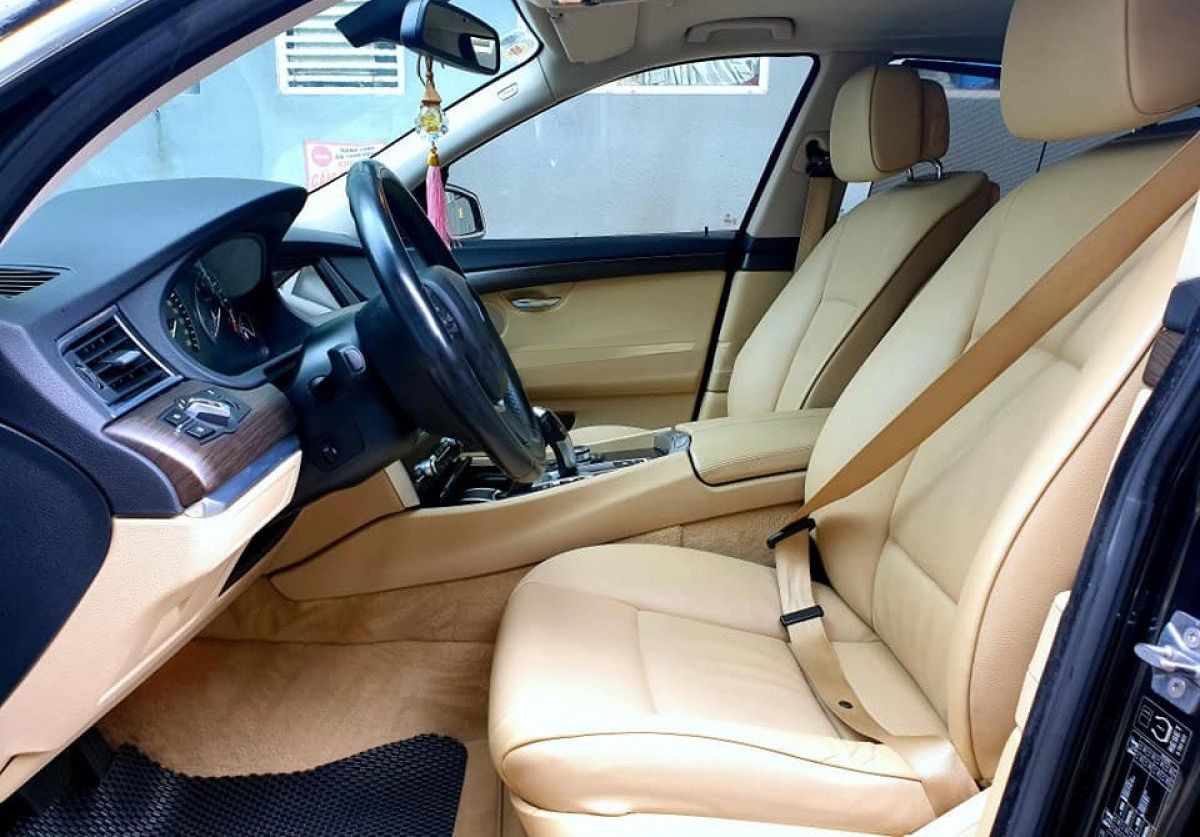 BMW 2012 - Bán ô tô BMW 535i năm sản xuất 2012, màu đen, xe nhập