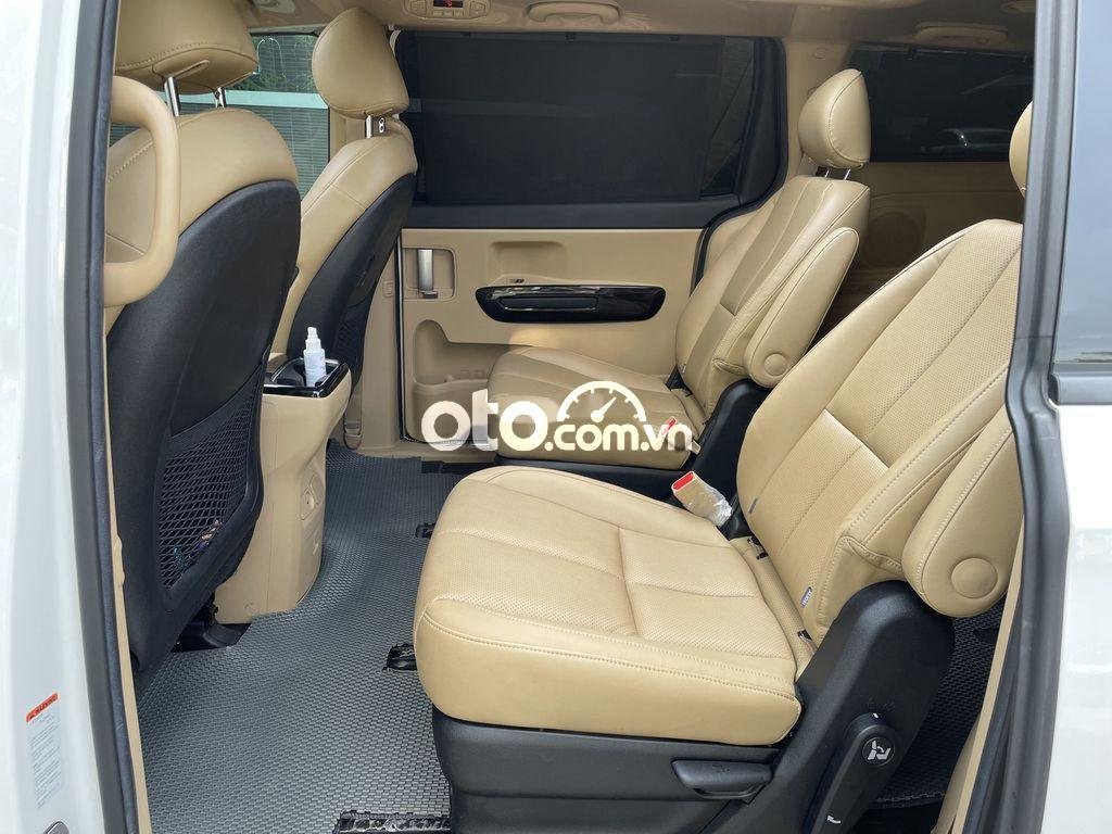 Kia Sedona 2019 - Cần bán xe Kia Sedona đời 2019, màu trắng giá cạnh tranh