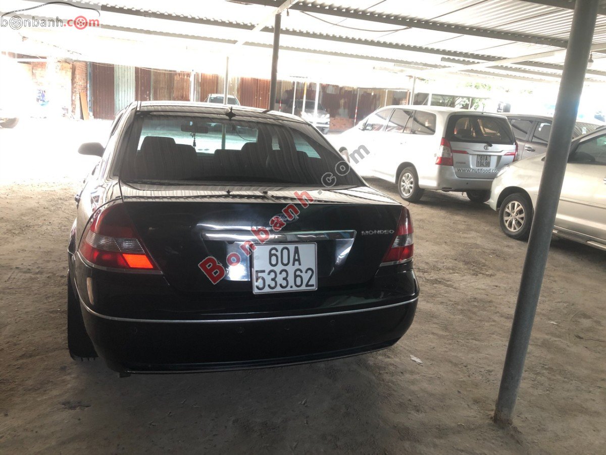 Ford Mondeo 2004 - Bán Ford Mondeo đời 2004, màu đen còn mới