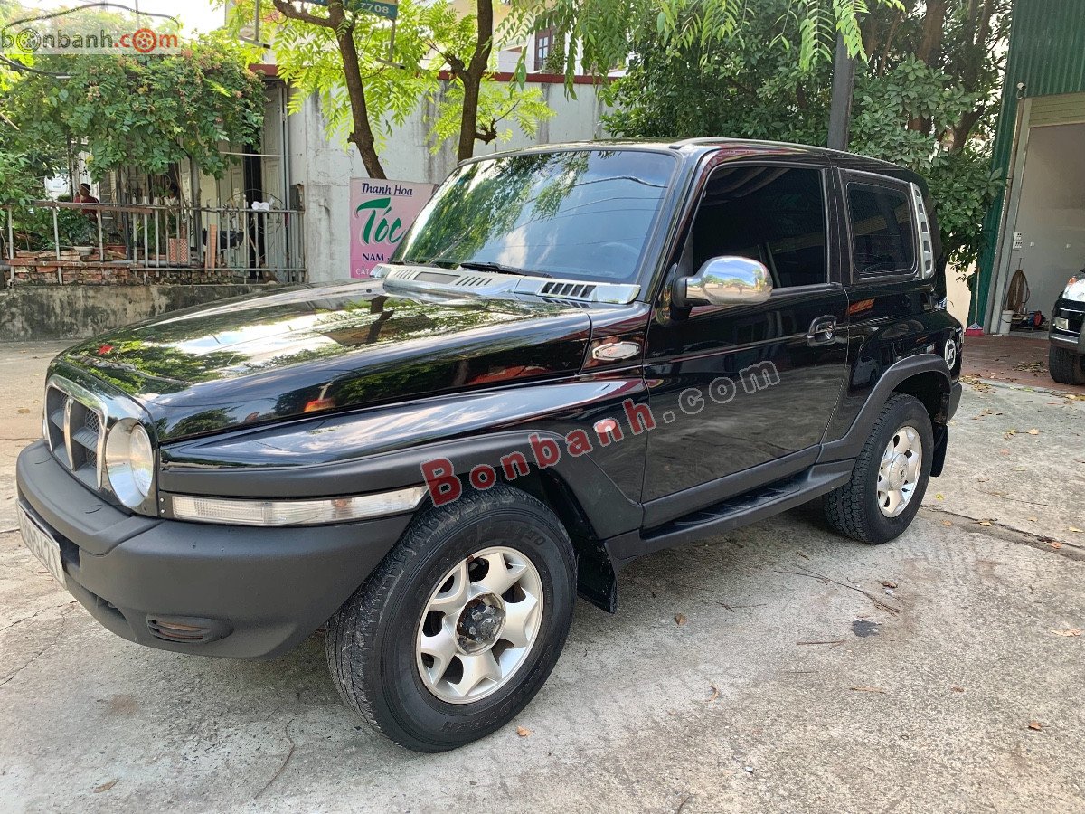 Ssangyong Korando 2005 - Cần bán lại xe Ssangyong Korando 2005, màu đen, xe nhập, 270tr