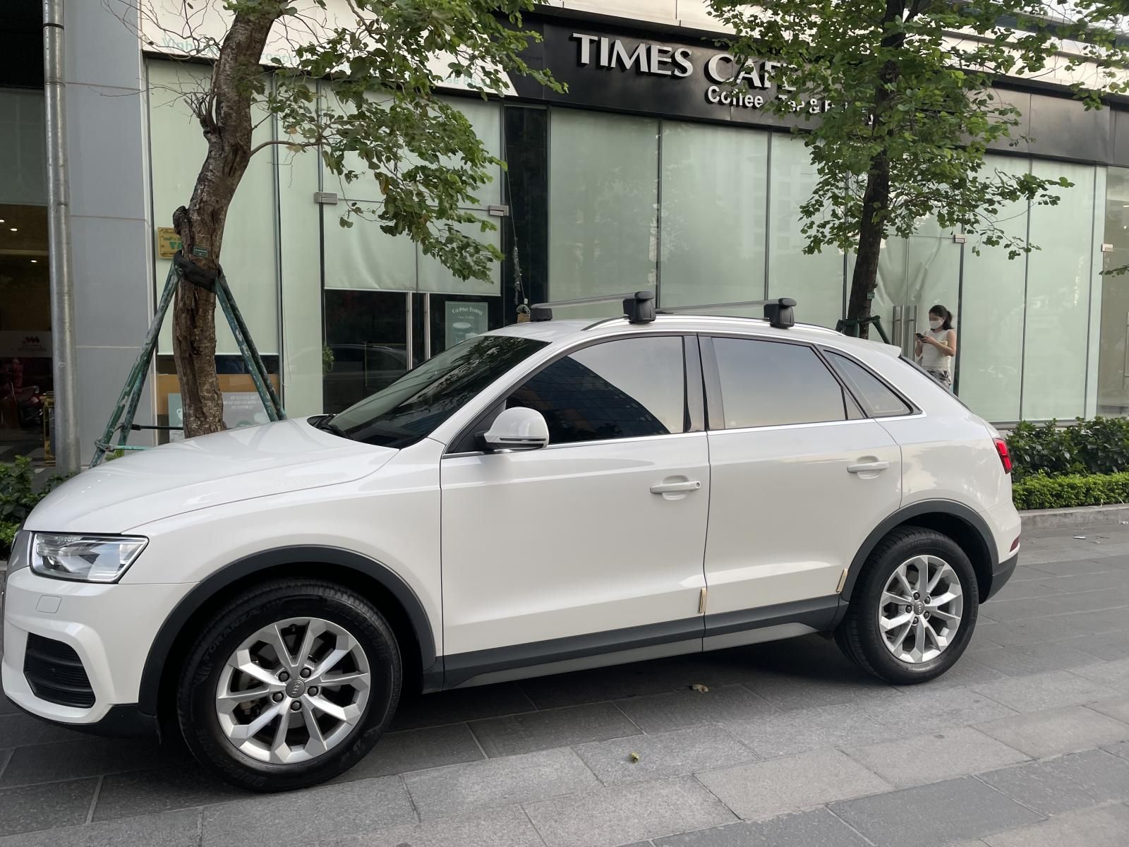 Audi Q3 2015 - Cần bán Audi Q3 sản xuất 2015, giá 950tr