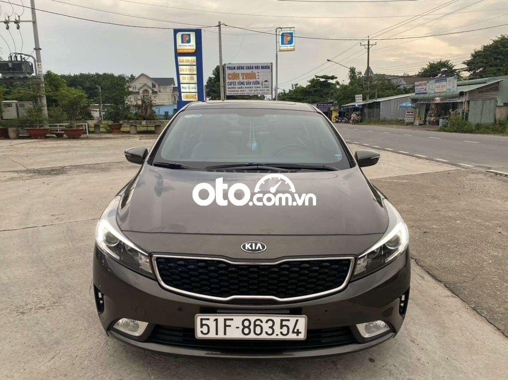 Kia Cerato 2017 - Bán Kia Cerato năm sản xuất 2017, màu đen, xe nhập, giá chỉ 435 triệu