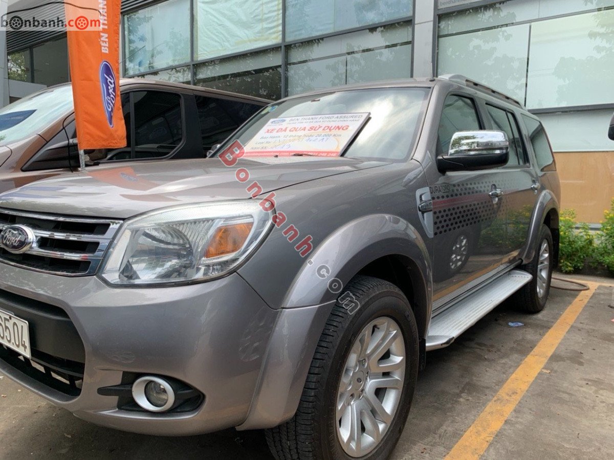 Ford Everest   Limited  2013 - Cần bán gấp Ford Everest Limited đời 2014, màu xám  