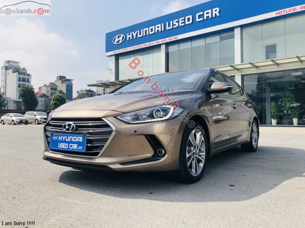 Hyundai Elantra   2.0 AT 2016 - Bán xe Hyundai Elantra 2.0 AT sản xuất năm 2016, màu nâu như mới, giá tốt