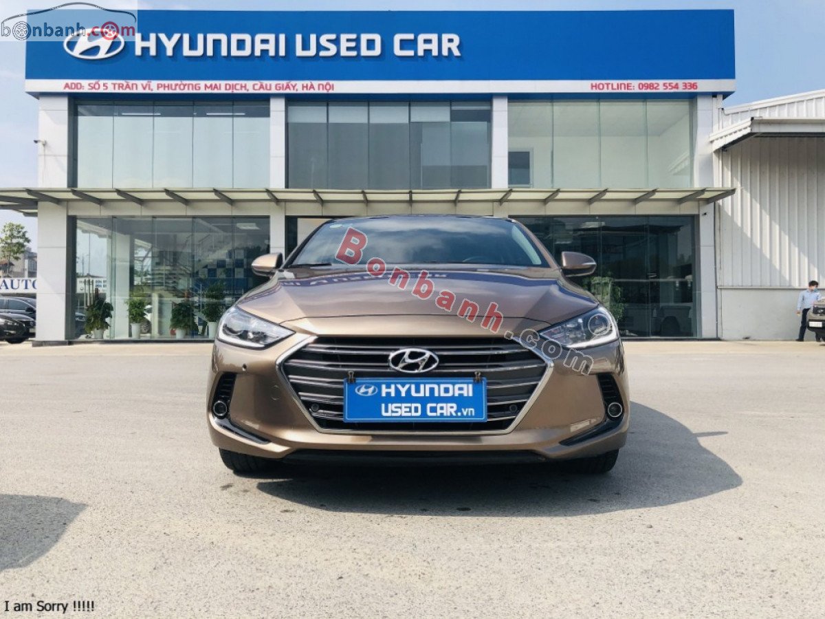 Hyundai Elantra   2.0 AT 2016 - Bán xe Hyundai Elantra 2.0 AT sản xuất năm 2016, màu nâu như mới, giá tốt