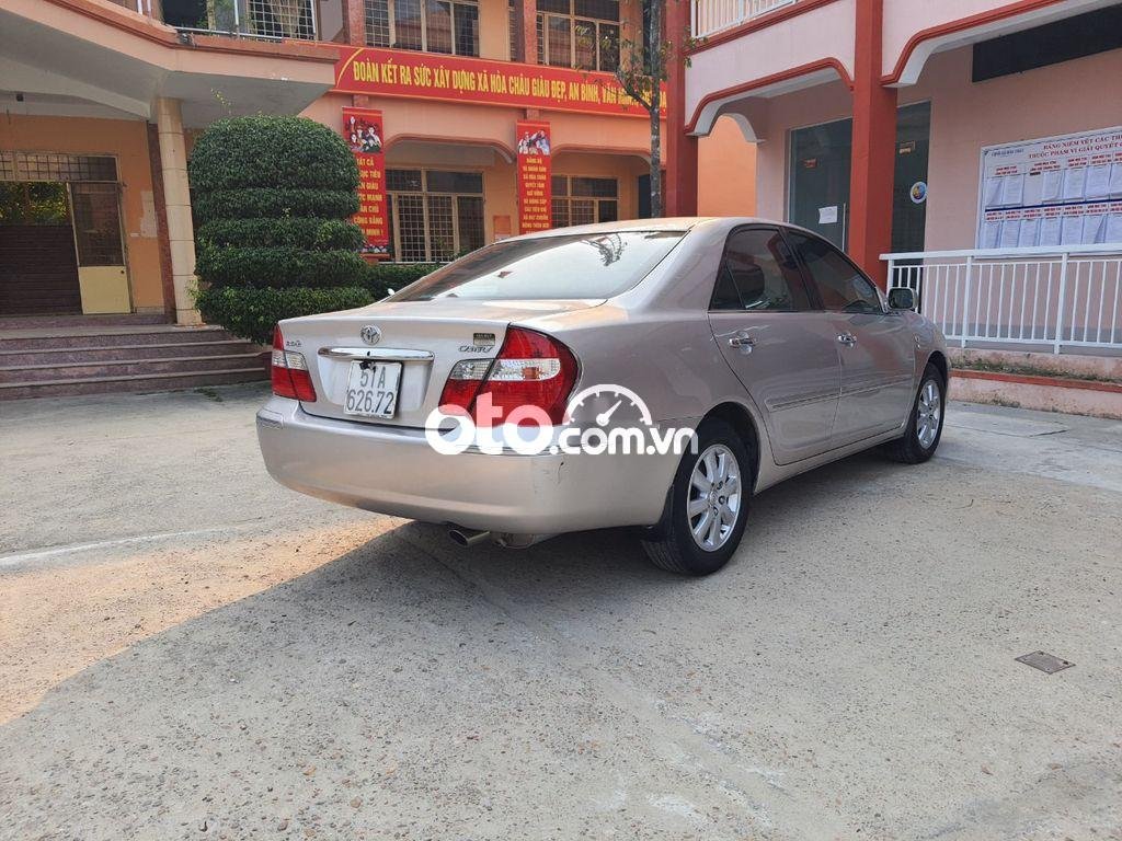 Toyota Camry 2003 - Bán Toyota Camry đời 2003, màu bạc