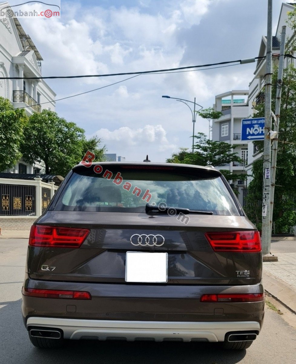 Audi Q7   2.0 AT 2016 - Cần bán xe Audi Q7 2.0 AT đời 2016, màu nâu, xe nhập