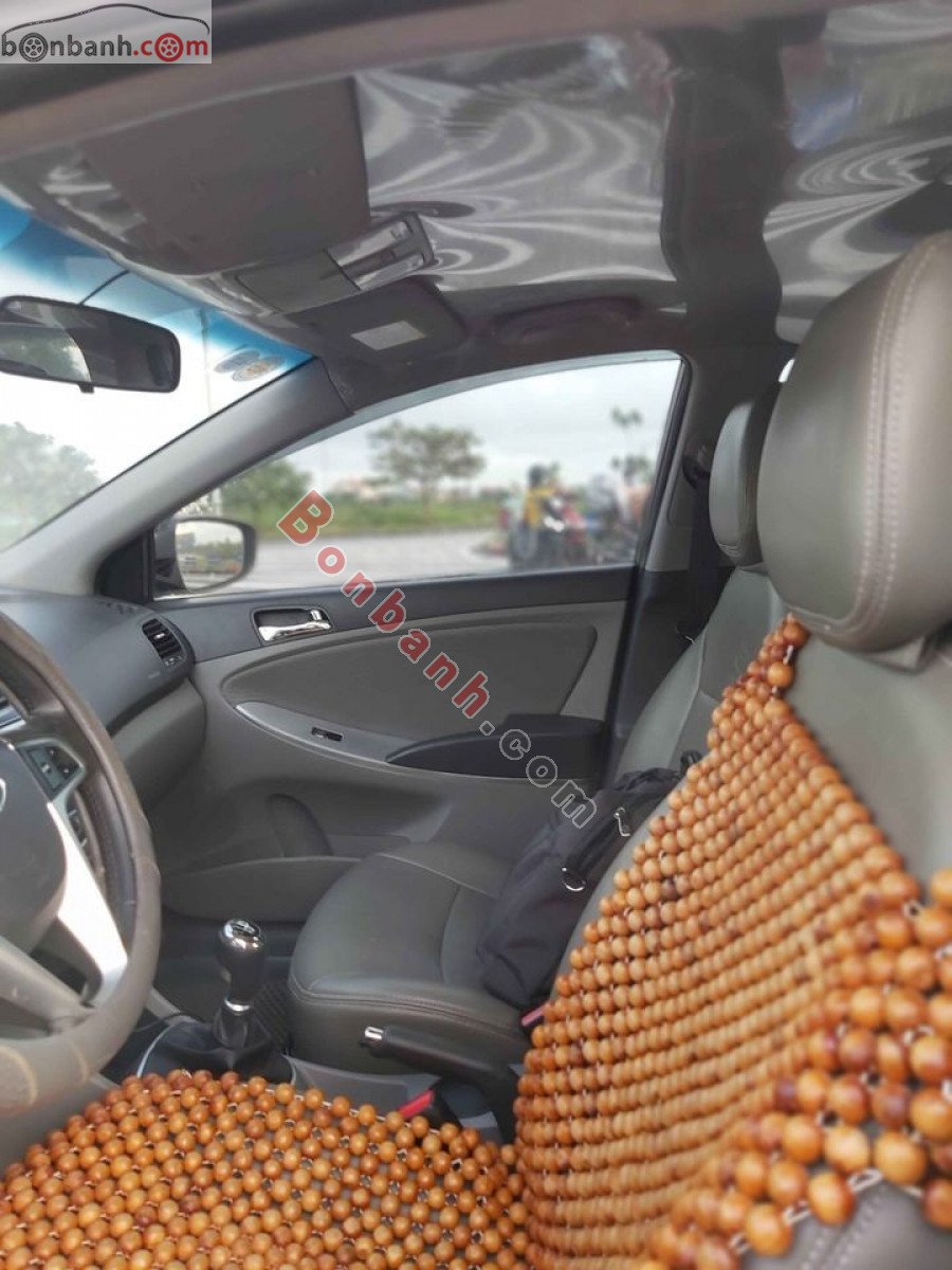 Hyundai Accent 2011 - Bán Hyundai Accent năm 2011, màu xám, nhập khẩu nguyên chiếc số sàn