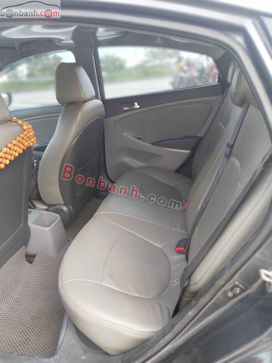 Hyundai Accent 2011 - Bán Hyundai Accent năm 2011, màu xám, nhập khẩu nguyên chiếc số sàn