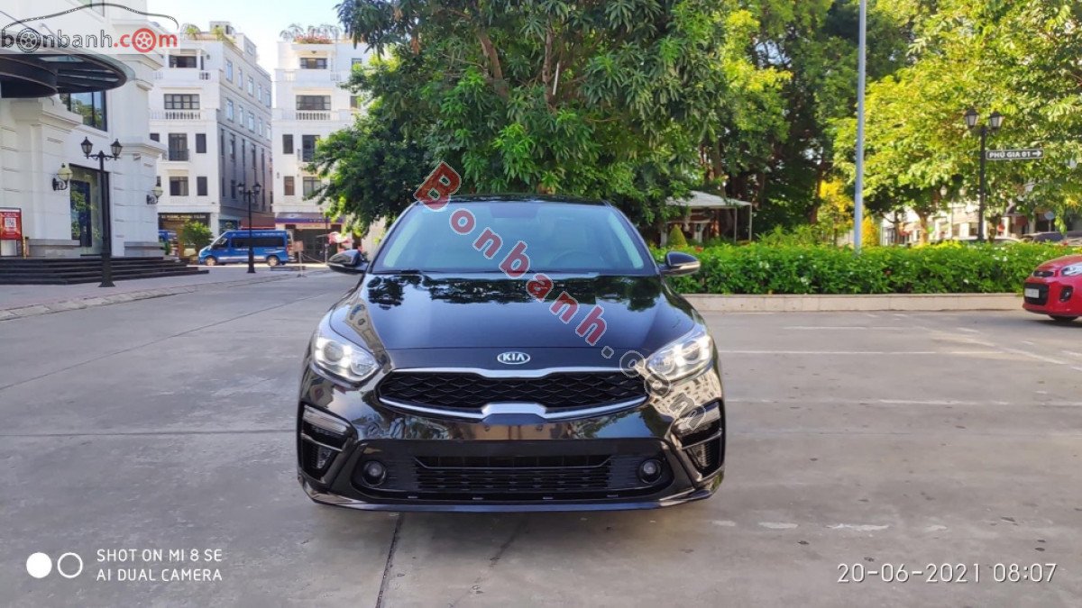 Kia Cerato   1.6 AT Luxury 2019 - Bán Kia Cerato 1.6 AT Luxury 2019, màu đen xe gia đình