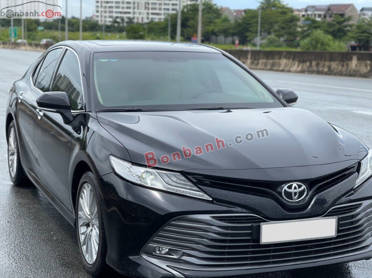 Toyota Camry   2.5Q 2019 - Bán Toyota Camry 2.5Q đời 2019, màu đen, nhập khẩu nguyên chiếc xe gia đình