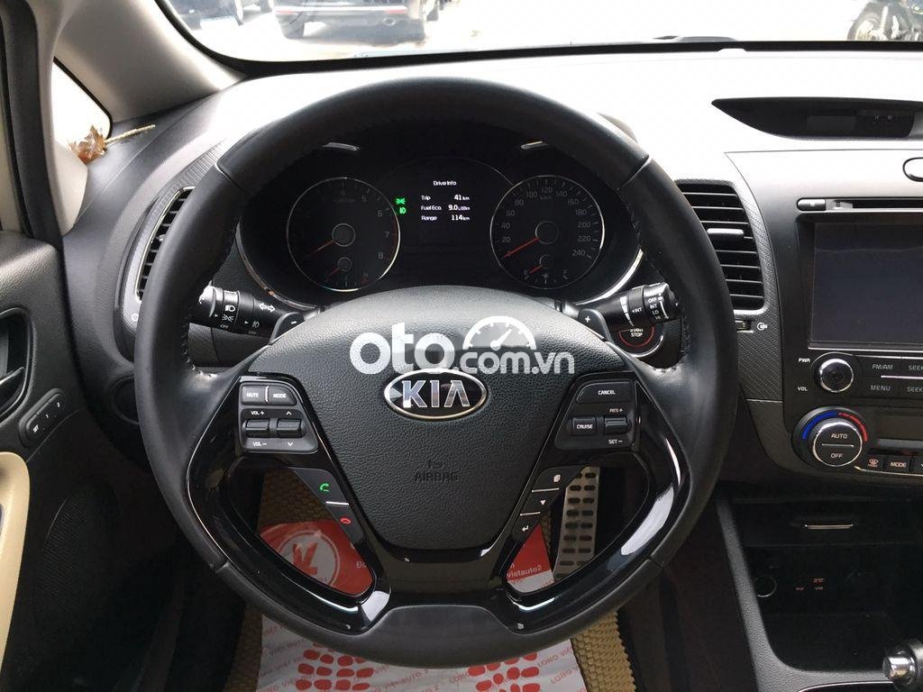 Kia Cerato 2017 - Bán ô tô Kia Cerato năm 2017, màu xám  